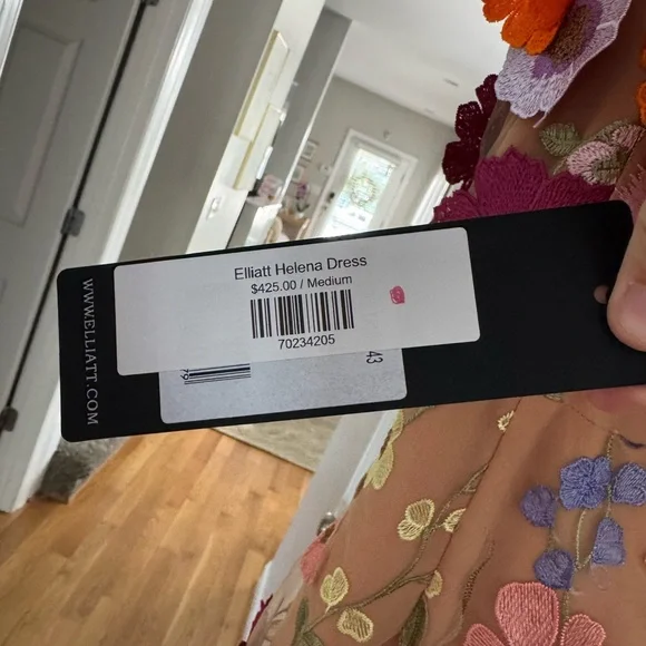 Elliatt Helena Embroidered Dress - Picture 13 of 14